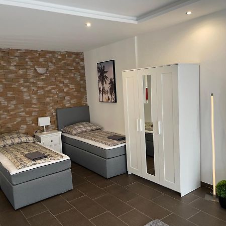 Malibu Apartman & Jacuzzi Miskolc Extérieur photo