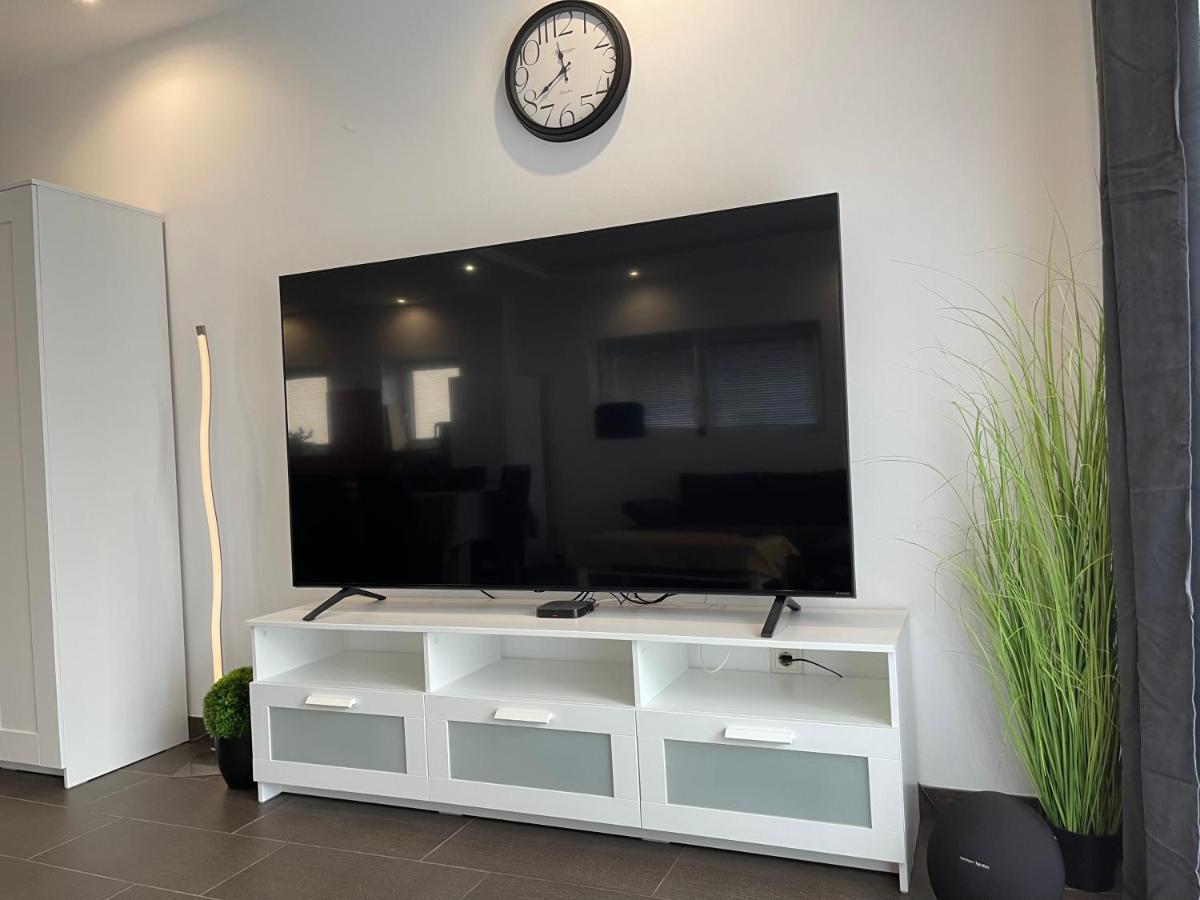 Malibu Apartman & Jacuzzi Miskolc Extérieur photo